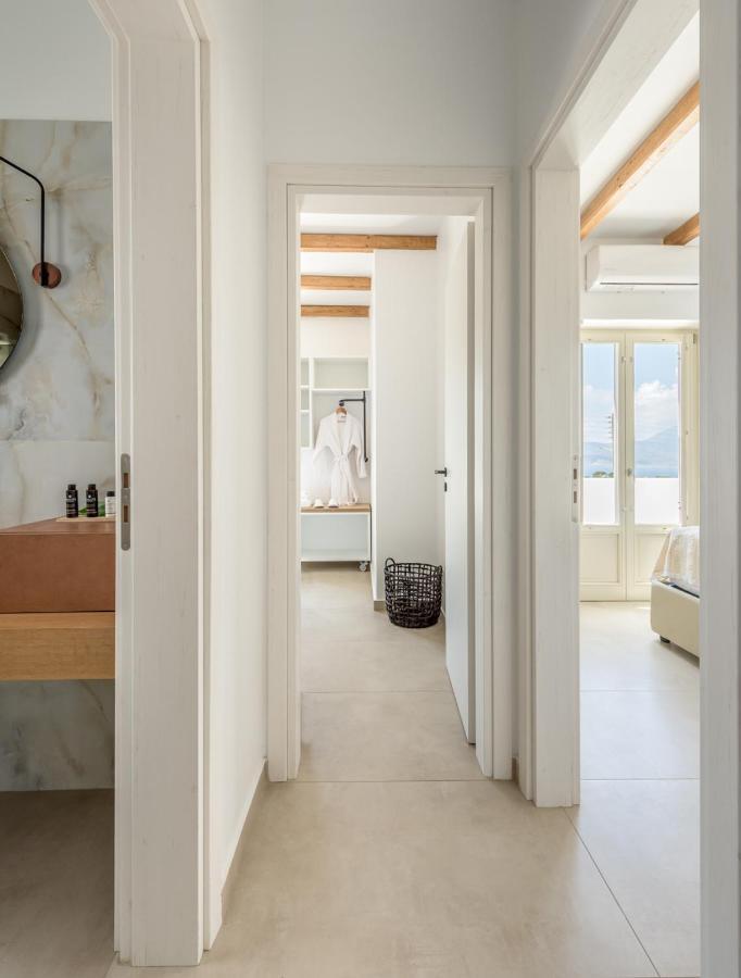 Milos Zen Suites Adamantas  Ngoại thất bức ảnh
