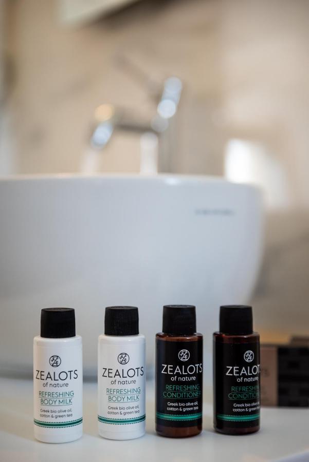 Milos Zen Suites Adamantas  Ngoại thất bức ảnh